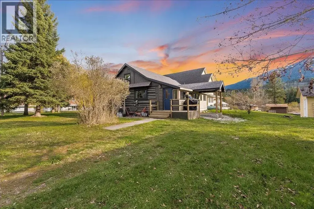 505 6th Street, Kaslo